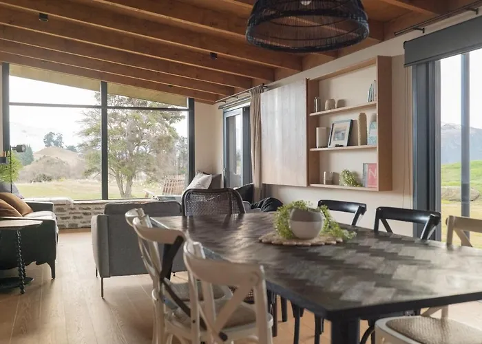Villa Luxury Passive House On A 50 Acre Lakeside Farm *