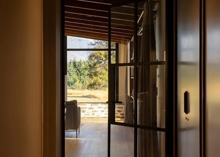 Villa Luxury Passive House On A 50 Acre Lakeside Farm
