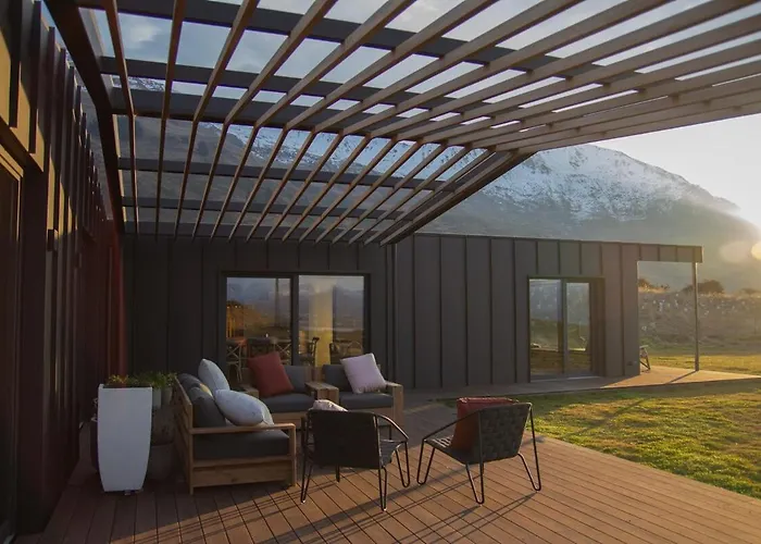 Villa Luxury Passive House On A 50 Acre Lakeside Farm Wanaka