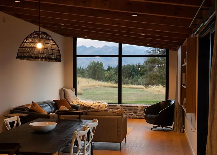 Luxury Passive House On A 50 Acre Lakeside Farm Villa Wanaka