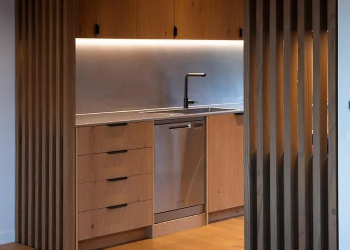 Luxury Passive House On A 50 Acre Lakeside Farm *