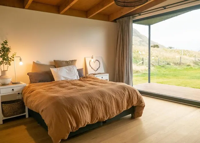 Villa Luxury Passive House On A 50 Acre Lakeside Farm *