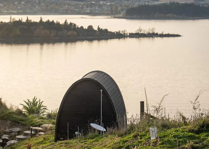 Luxury Passive House On A 50 Acre Lakeside Farm Wanaka